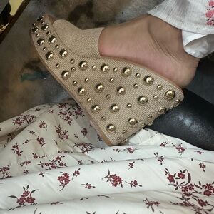 Steve Madden Tan Wedges with Gold Studs